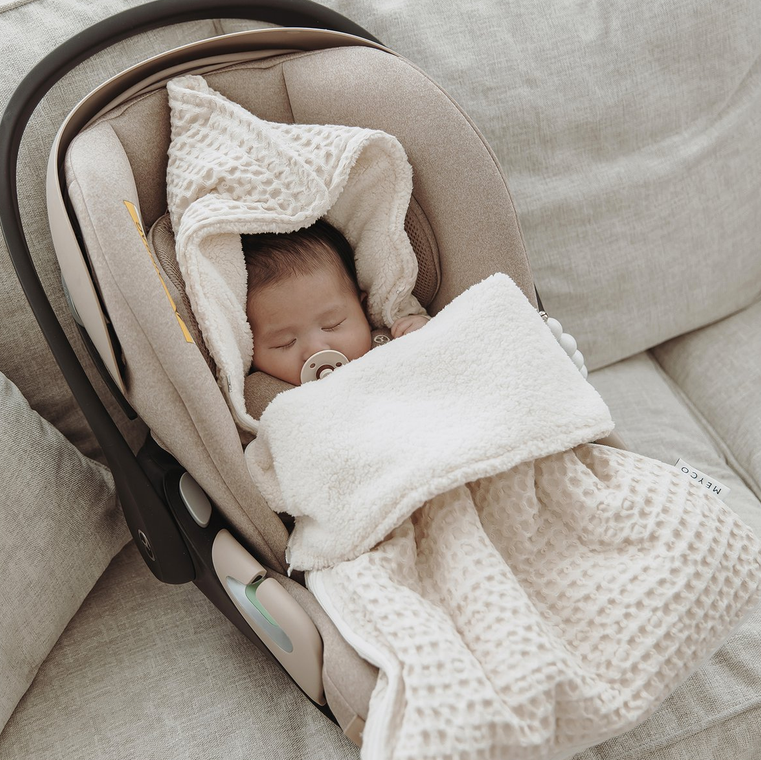 Chancelière bébé Waffle Teddy Nature Meyco Baby beige pour poussette et siège auto
