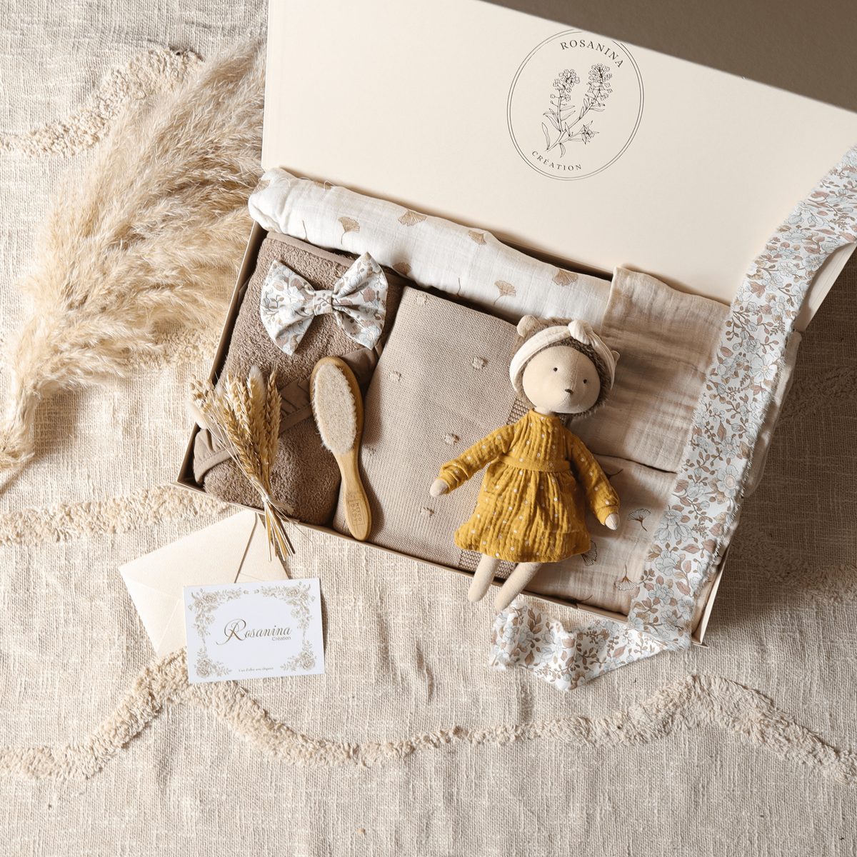 Coffret Naissance Essentiel - Émie - cadeau naissance prêt à offrir - Rosanina Création