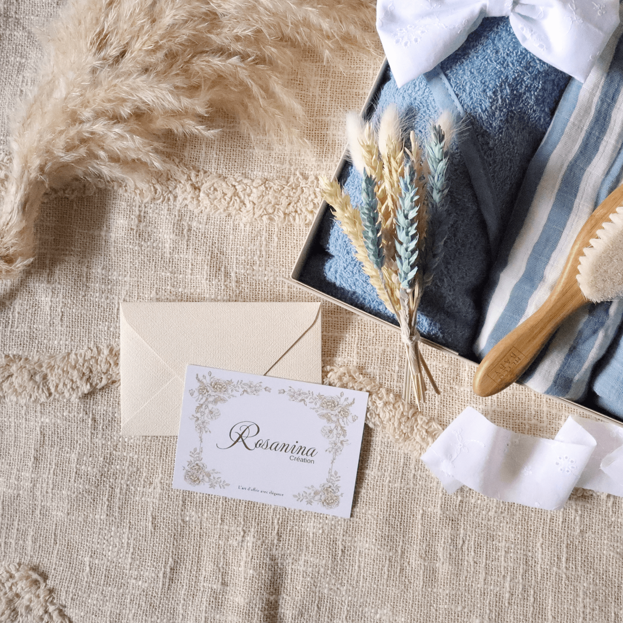 Coffret Petite Attention Essentiel - Jule - cadeau naissance prêt à offrir - Rosanina Création