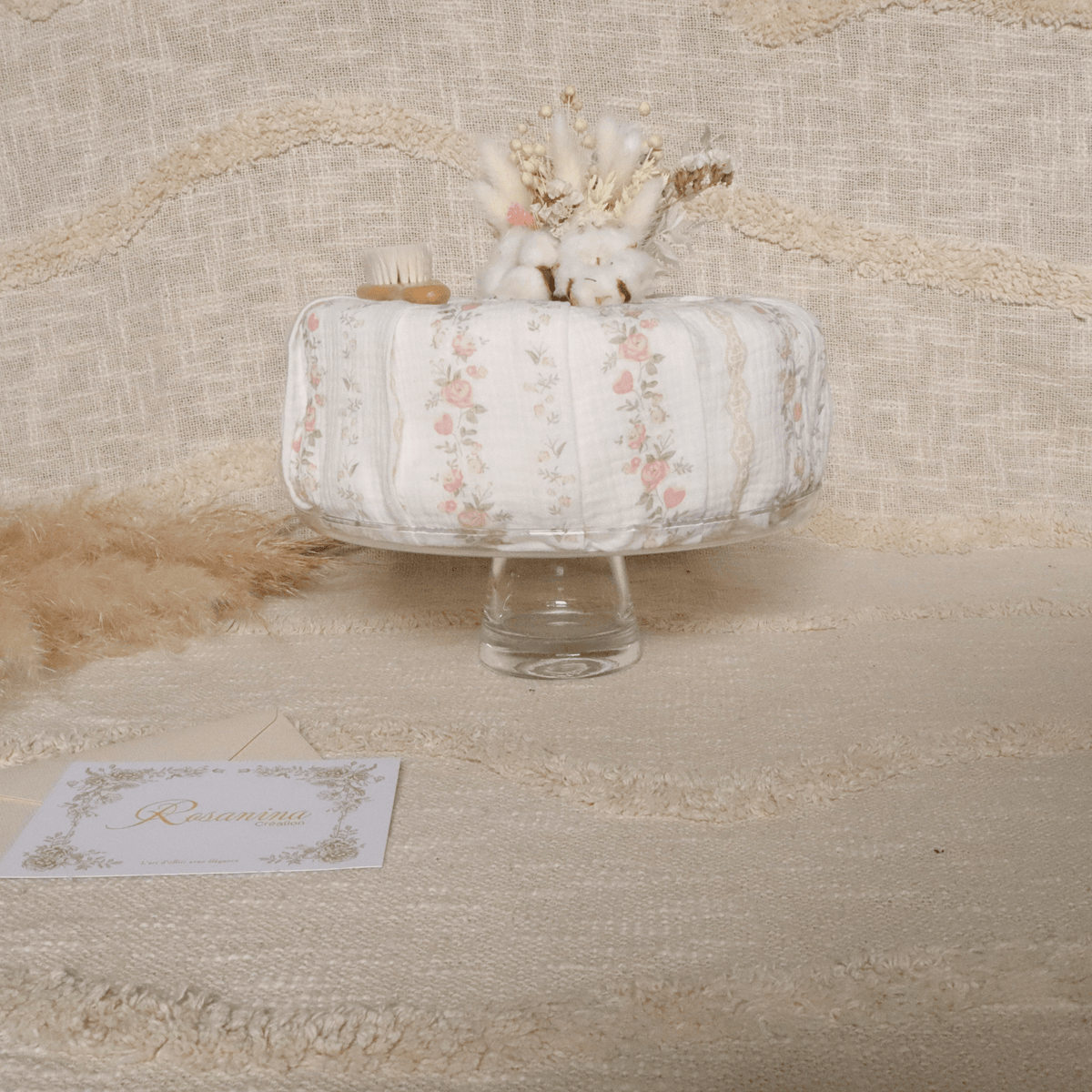 Gâteau de Couches Essentiel – Emma - cadeau naissance prêt à offrir - Rosanina Création
