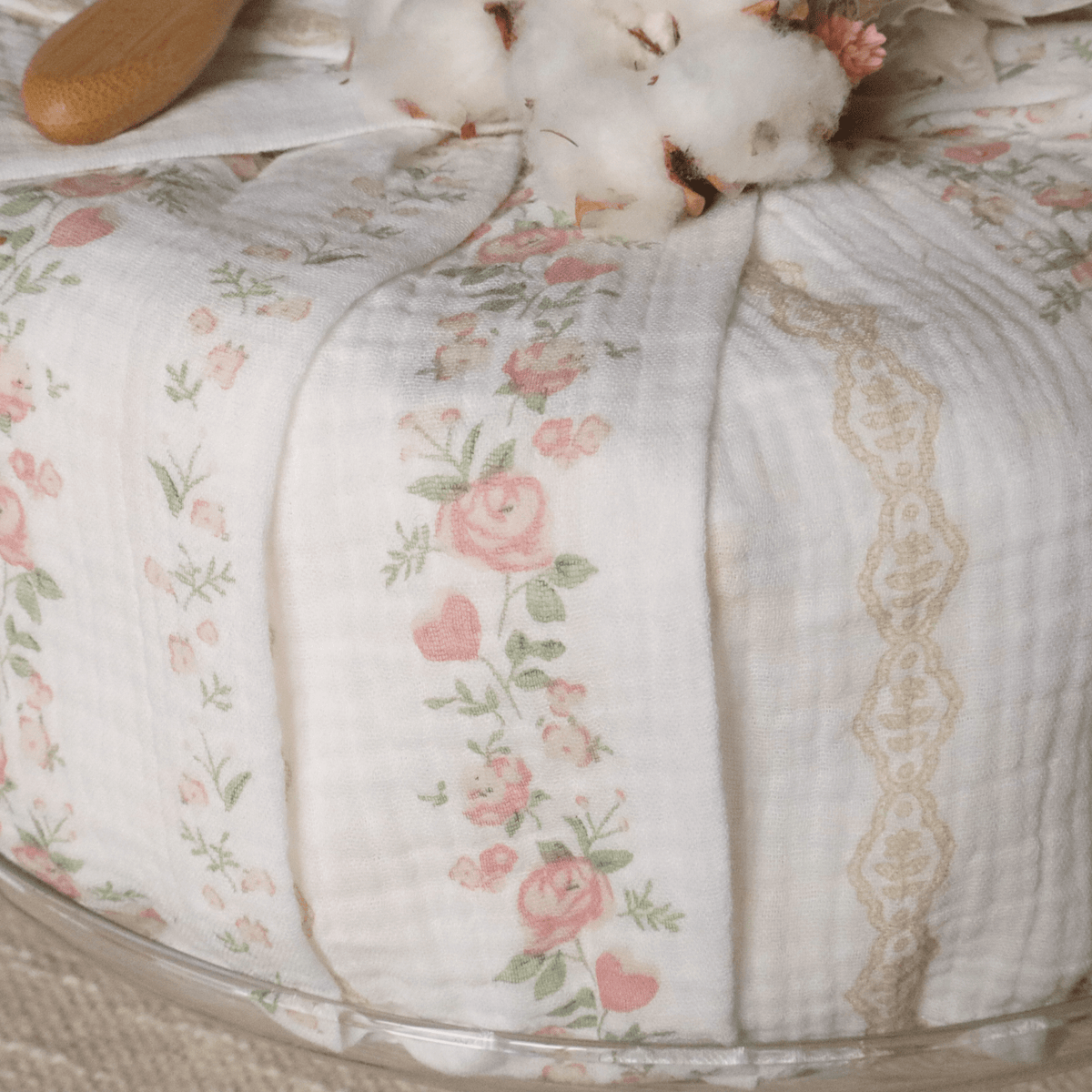 Gâteau de Couches Essentiel – Emma - cadeau naissance prêt à offrir - Rosanina Création