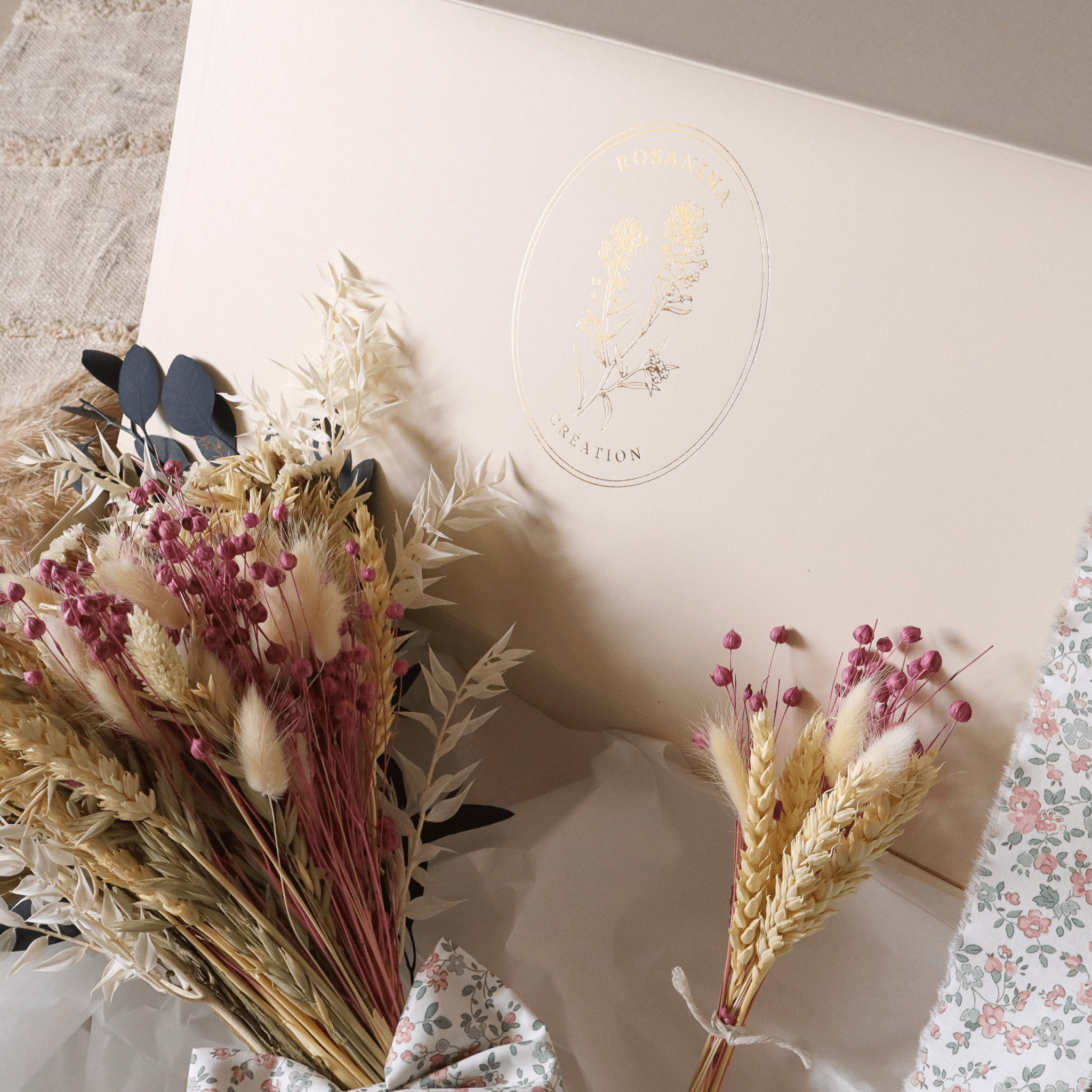 Coffret Bouquet Prestige - Bélinda - cadeau naissance prêt à offrir - Rosanina Création