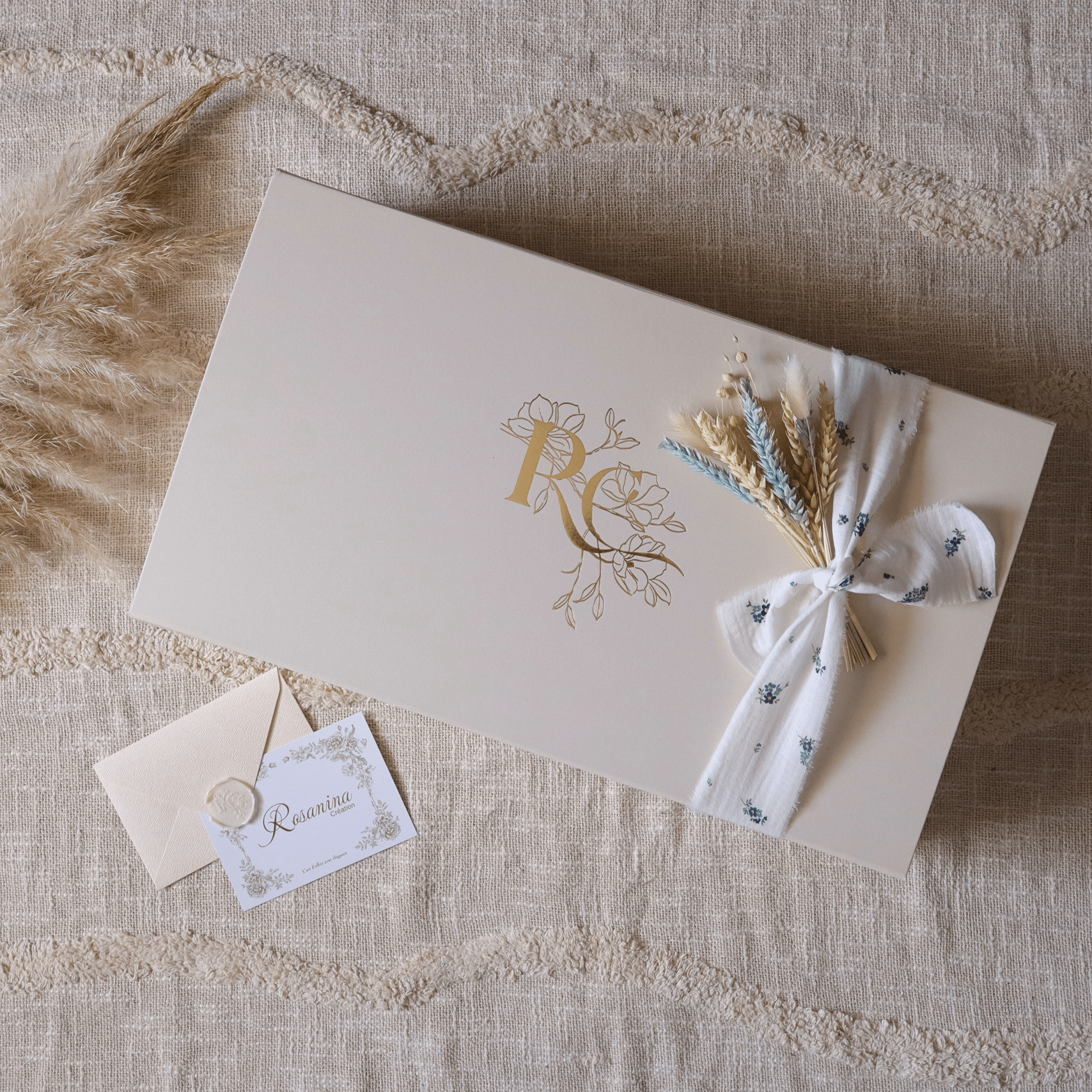 Coffret Bouquet Prestige - Fiona - cadeau naissance prêt à offrir - Rosanina Création