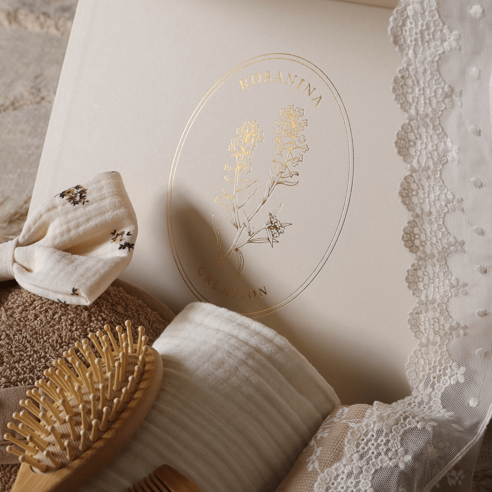 Coffret Petite Attention Signature - Rose - cadeau naissance prêt à offrir - Rosanina Création