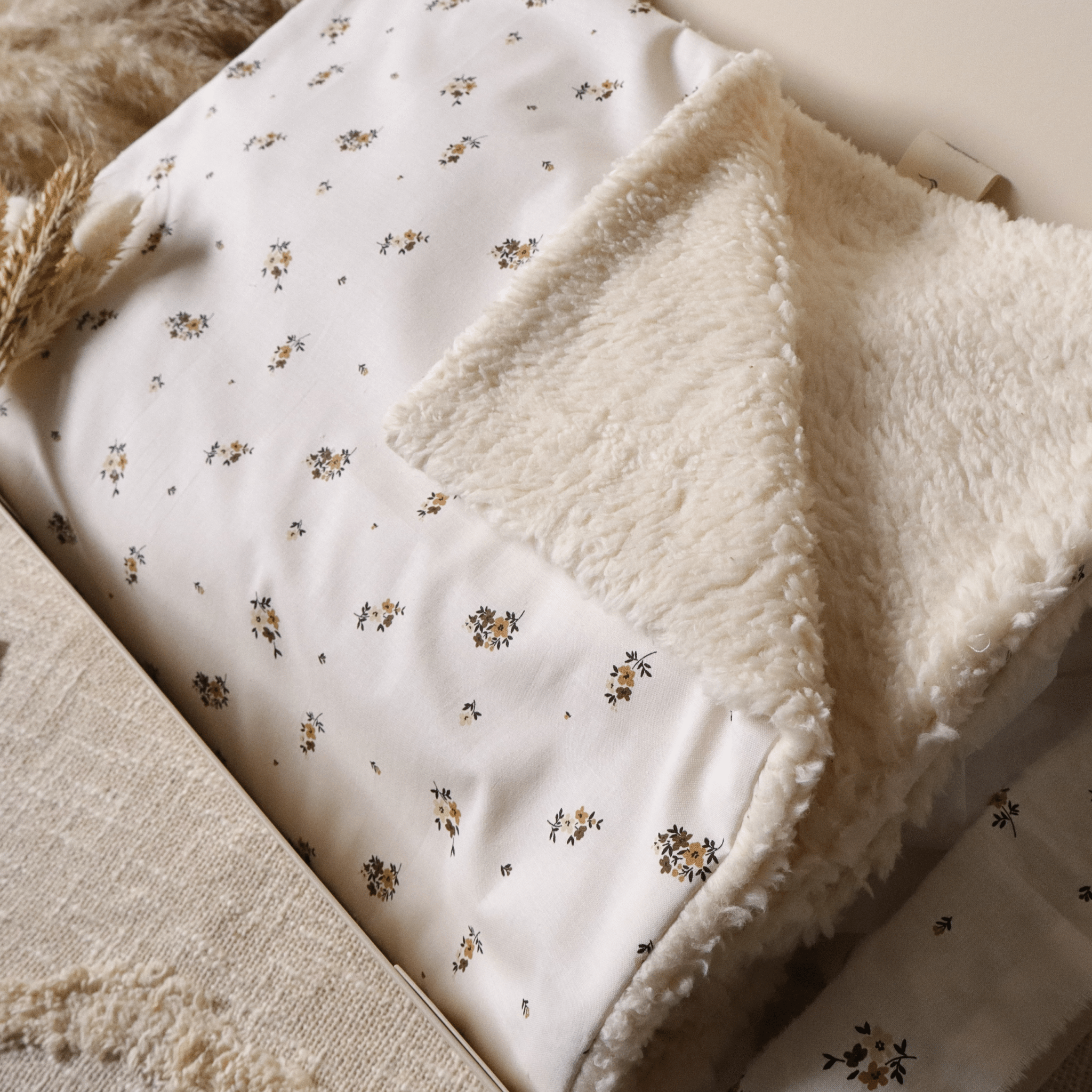 Coffret couverture d'appoint Atelier - Louise - cadeau naissance prêt à offrir - Rosanina Création