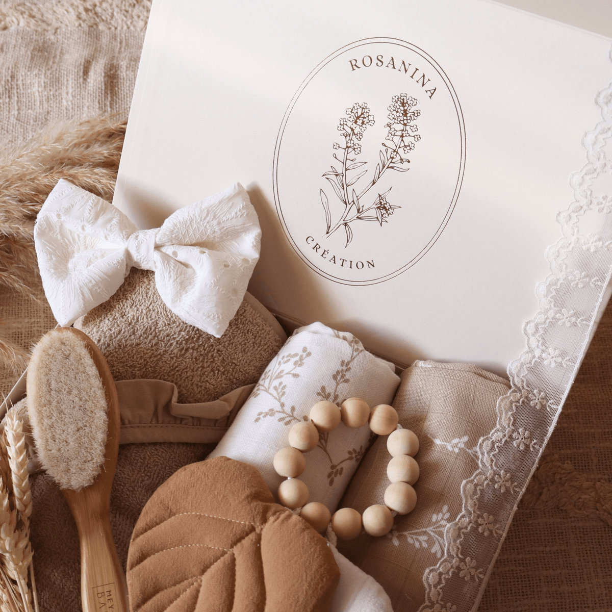 Coffret rigide Rosanina Création avec les essentiels bébé Léonie