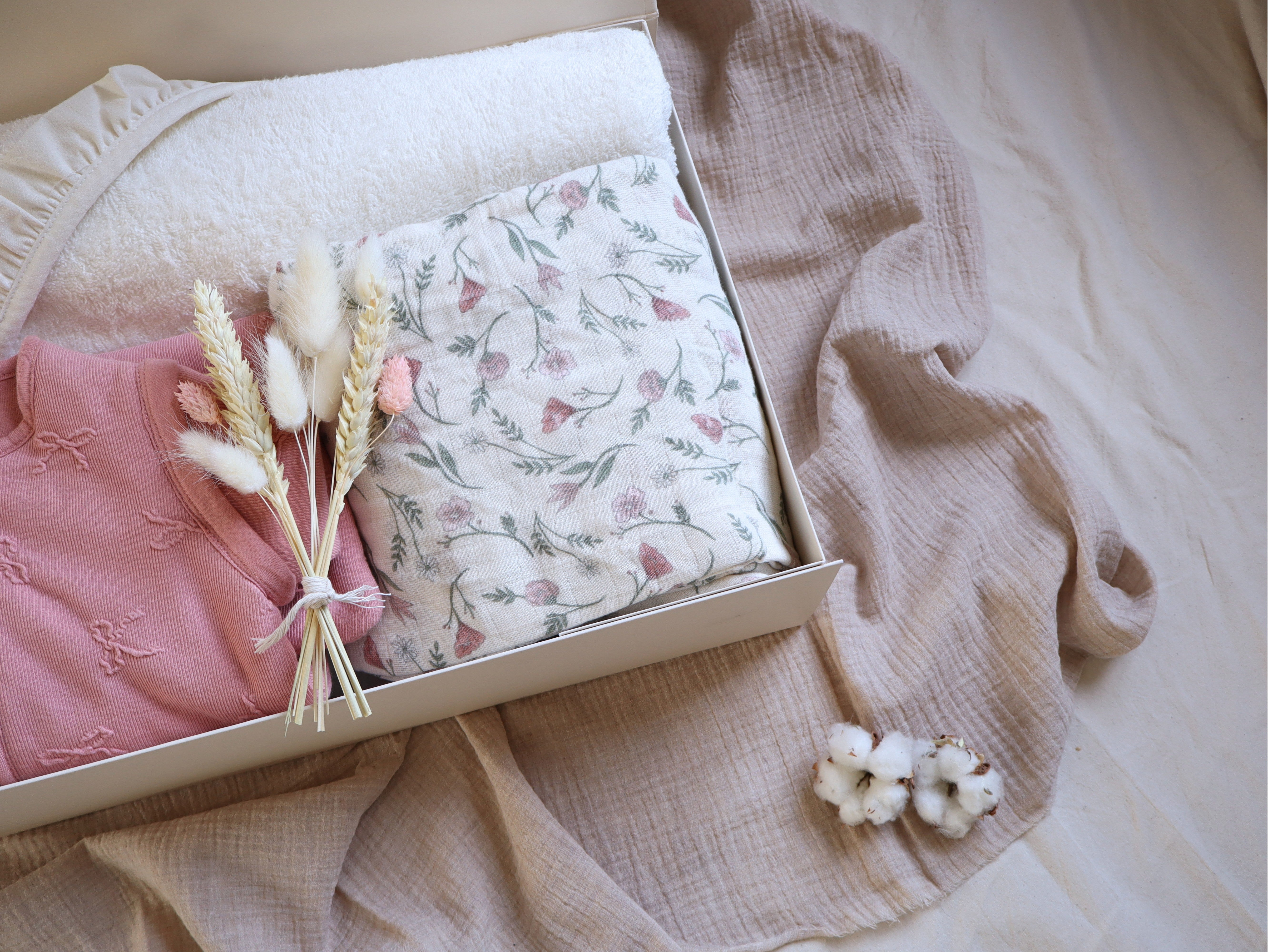 Coffret Naissance Essentiel - Douceur Rosé
