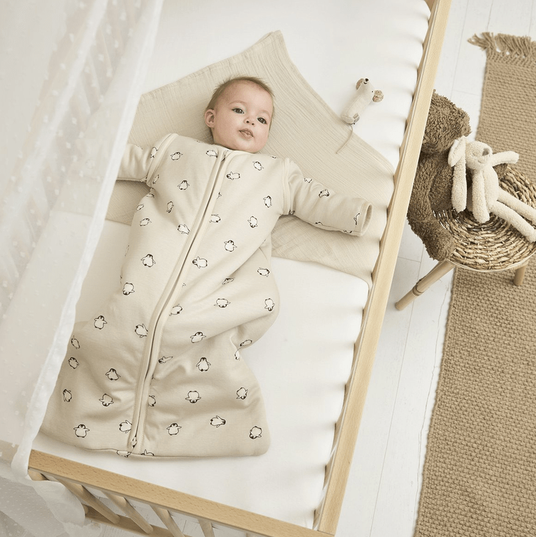 Gigoteuse bébé Penguin Soft Sand Meyco Baby 60 cm avec manches amovibles