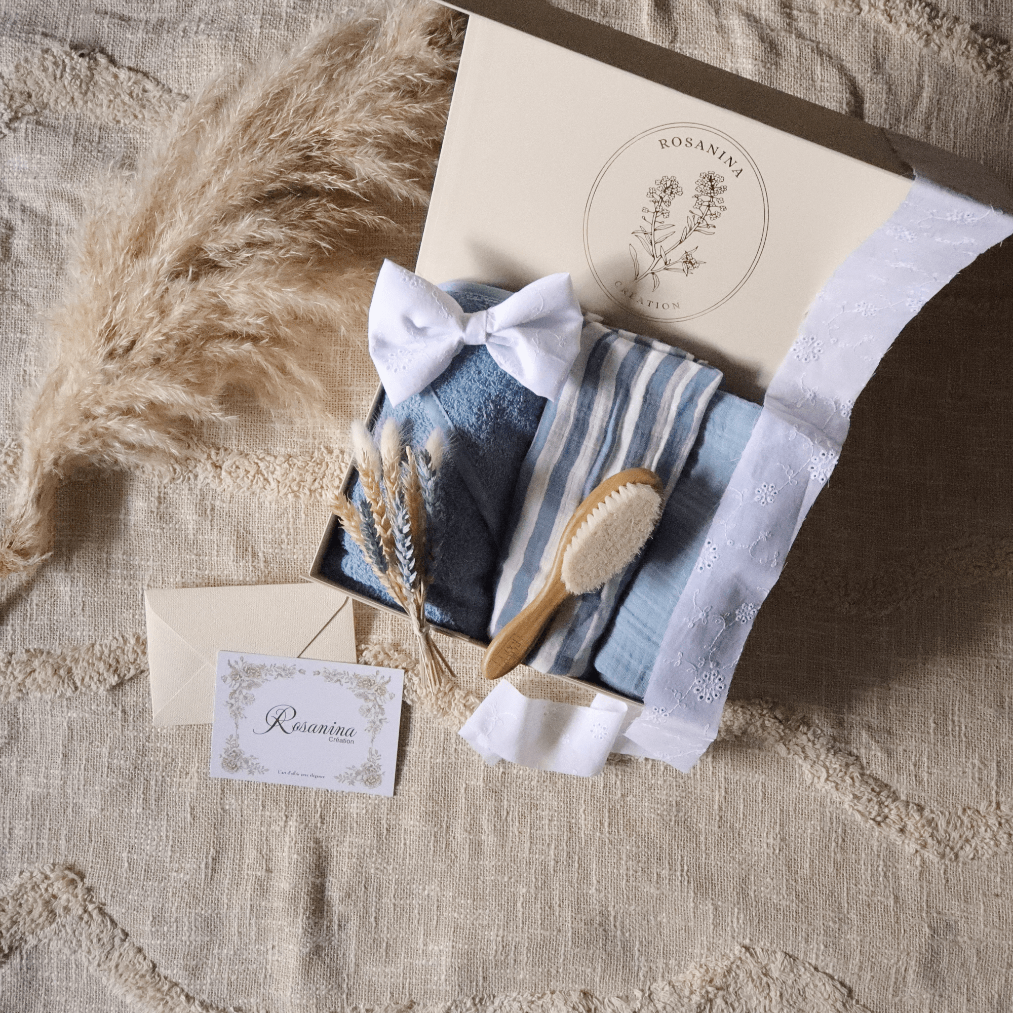 Coffret Petite Attention Essentiel - Jule - cadeau naissance prêt à offrir - Rosanina Création