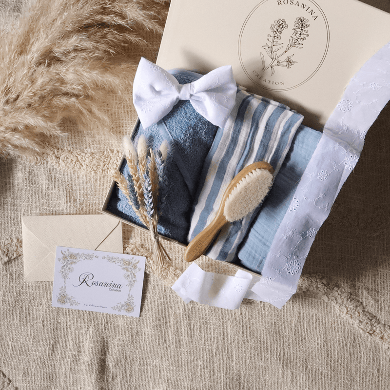 Coffret Petite Attention Essentiel - Jule - cadeau naissance prêt à offrir - Rosanina Création