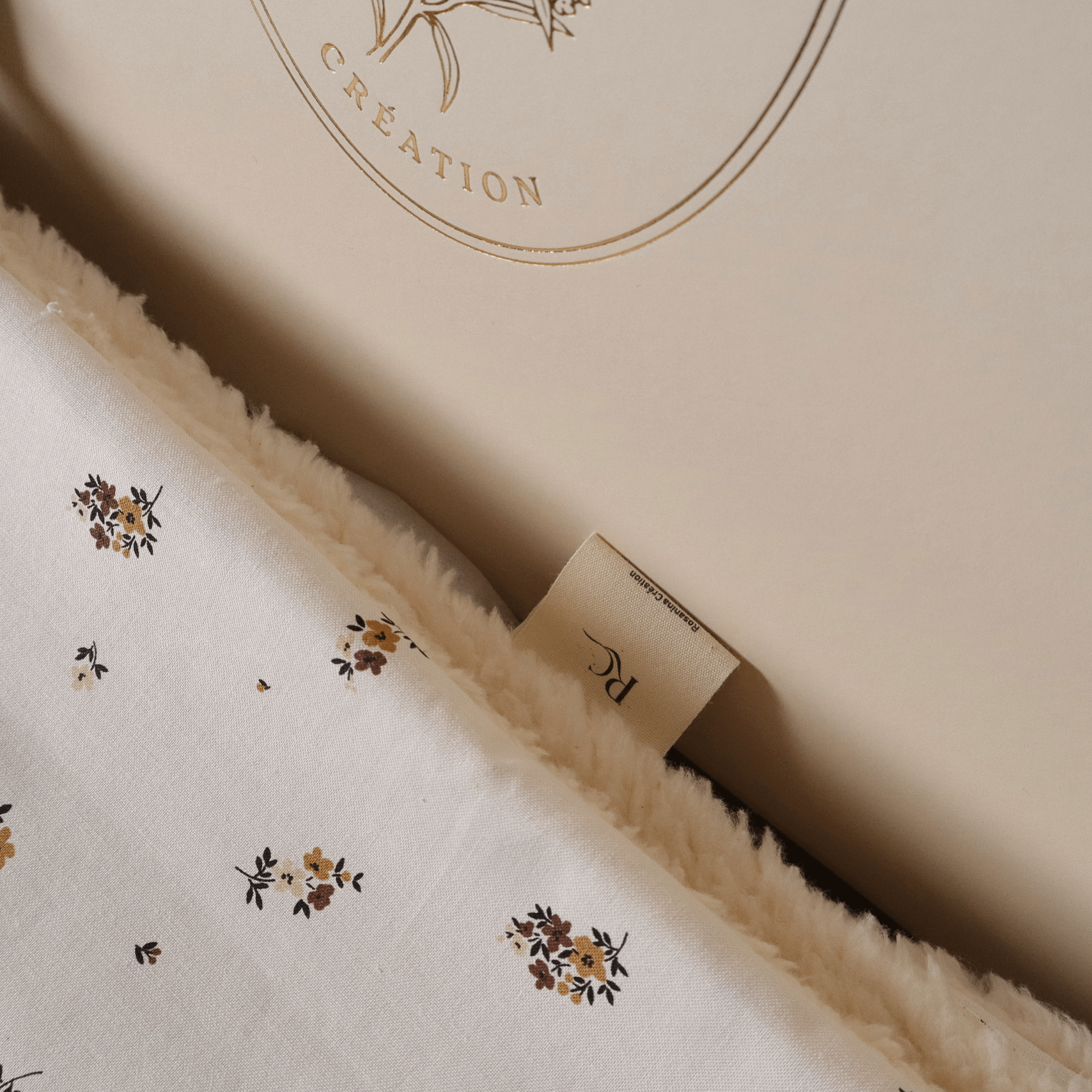 Coffret couverture d'appoint Atelier - Louise - cadeau naissance prêt à offrir - Rosanina Création