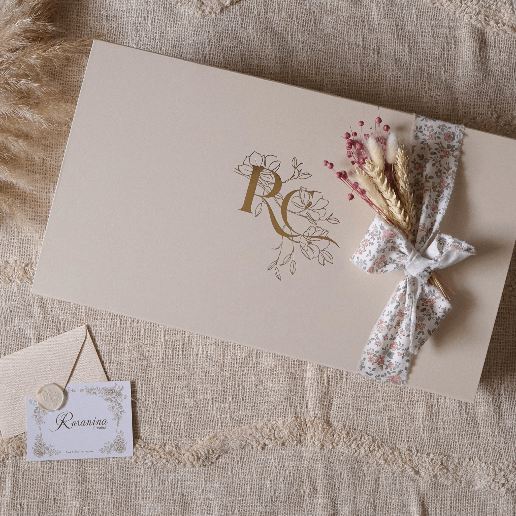 Coffret Bouquet Prestige - Bélinda - cadeau naissance prêt à offrir - Rosanina Création