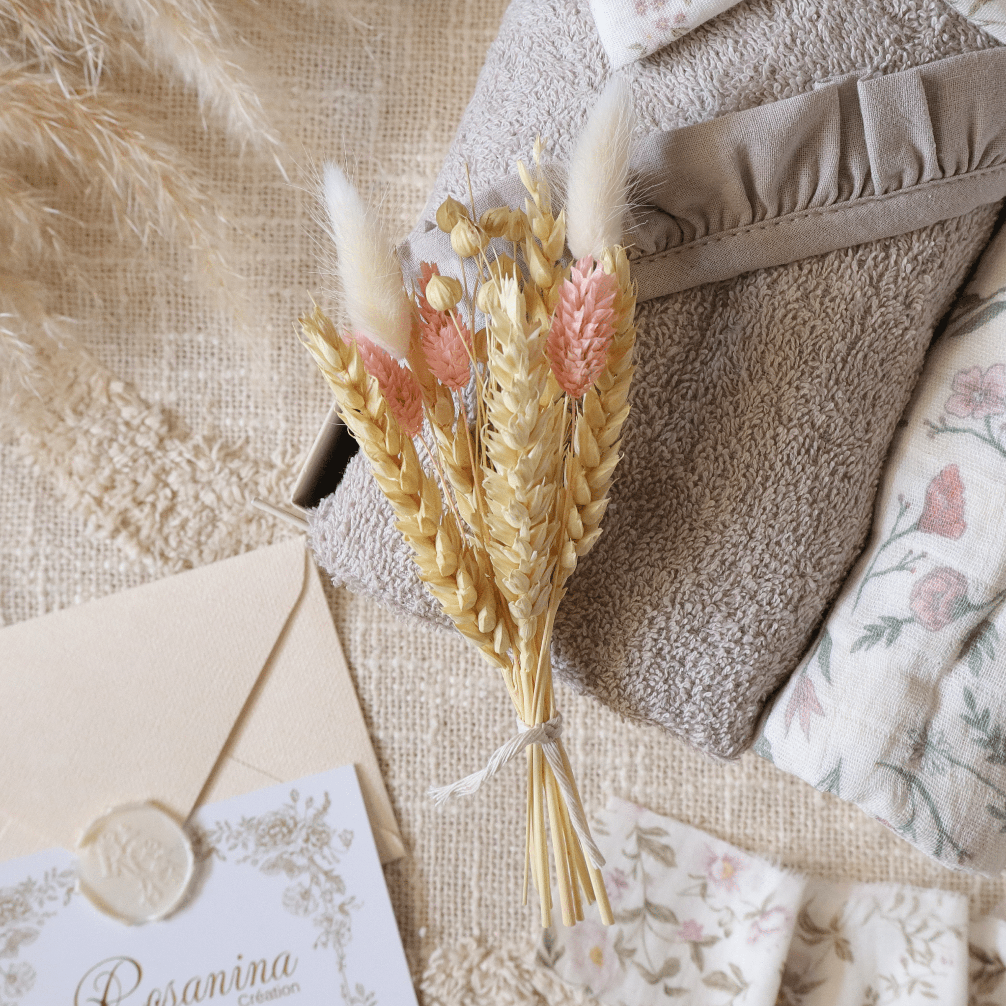 Coffret Petite Attention Signature - Anne - cadeau naissance prêt à offrir - Rosanina Création