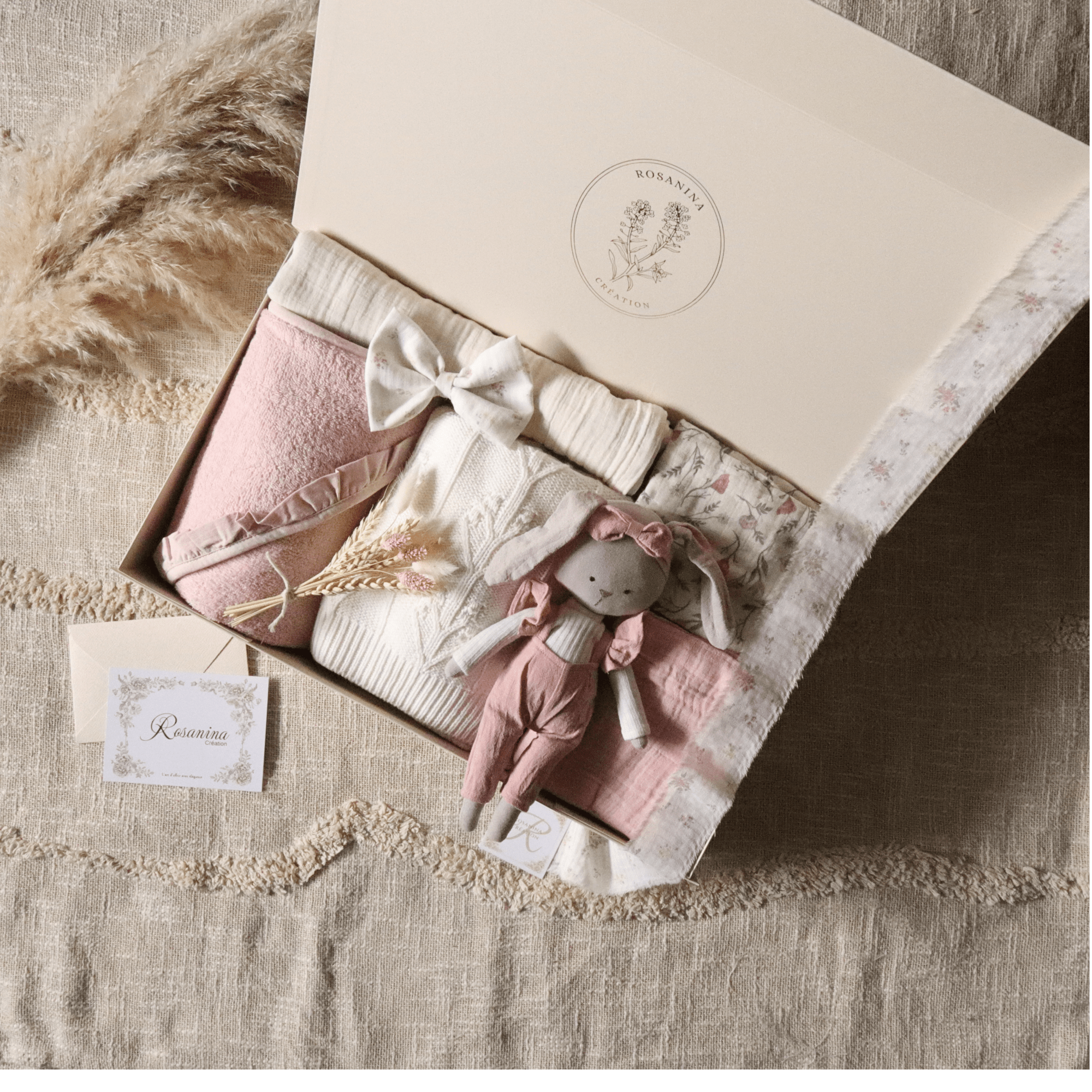 Coffret naissance Essentiel - Gladys - cadeau naissance prêt à offrir - Rosanina Création