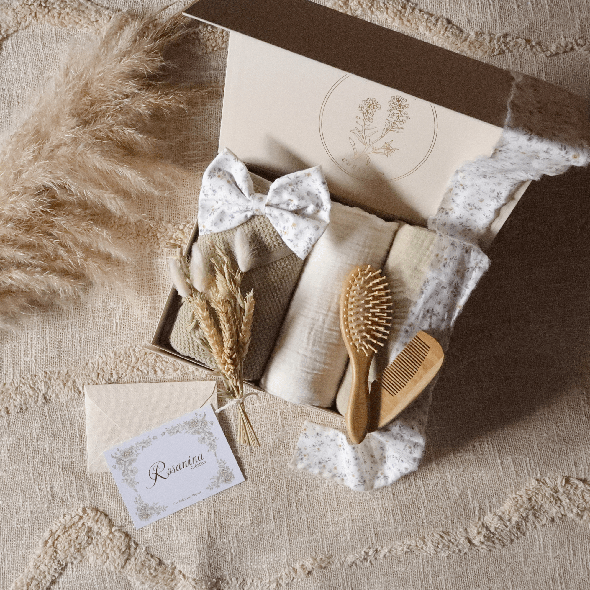 Coffret Petite Attention Signature - Coralie - cadeau naissance prêt à offrir - Rosanina Création