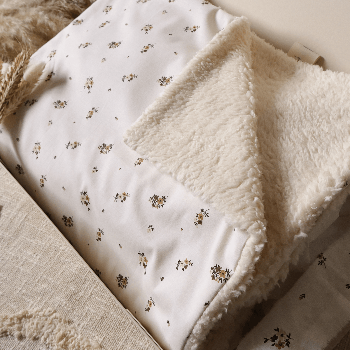 Coffret couverture d'appoint Atelier - Louise - cadeau naissance prêt à offrir - Rosanina Création