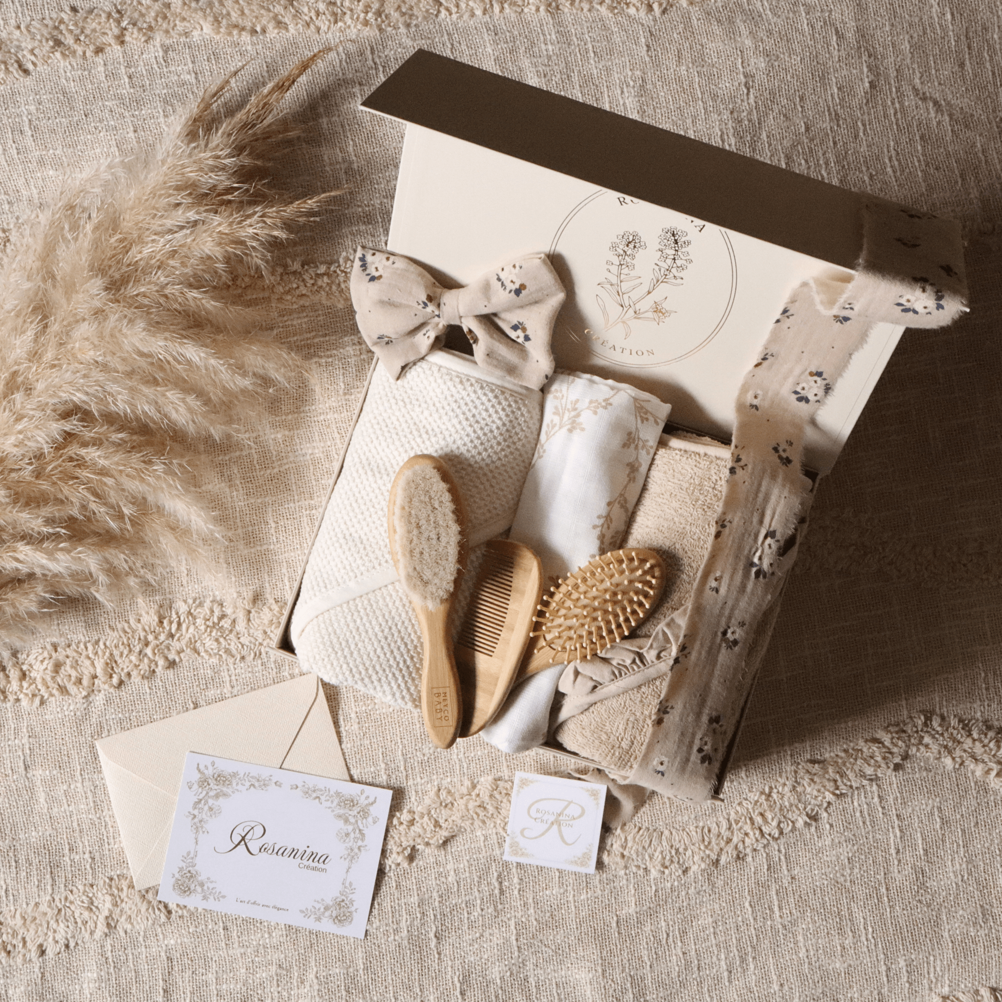 Coffret Petite Attention Prestige - Glamour - cadeau naissance prêt à offrir - Rosanina Création
